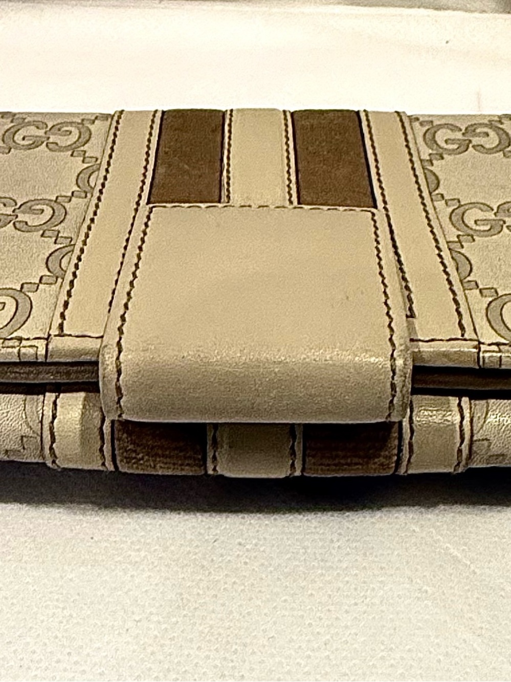 Authentic Vintage Gucci Guccissima Leather and Suede Continental Long Wallet - Picture 6 of 13
